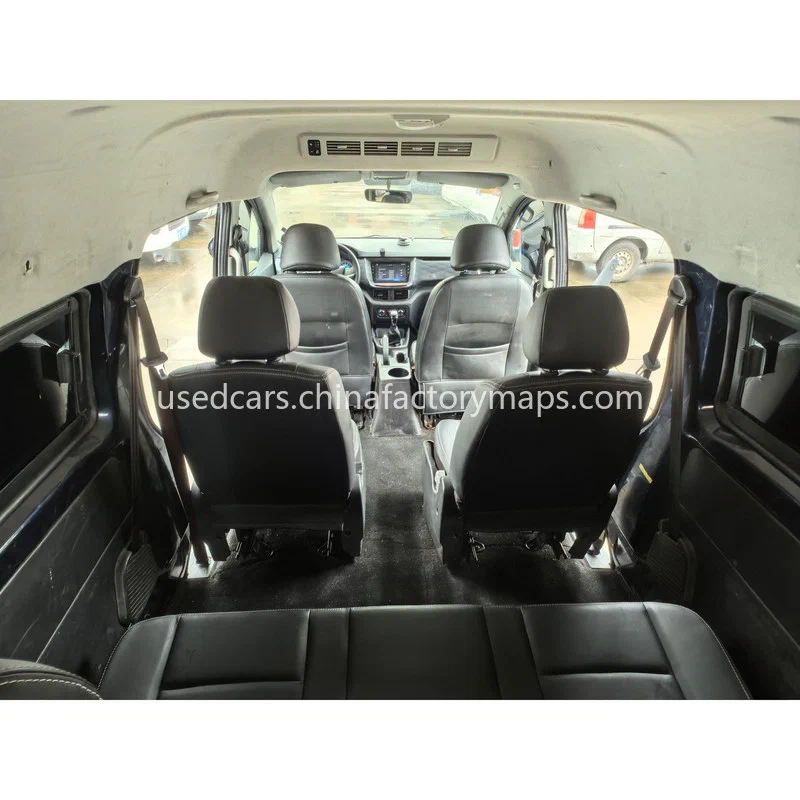 Comparing Drivetrain Configurations for the Toyota Crown Platinum