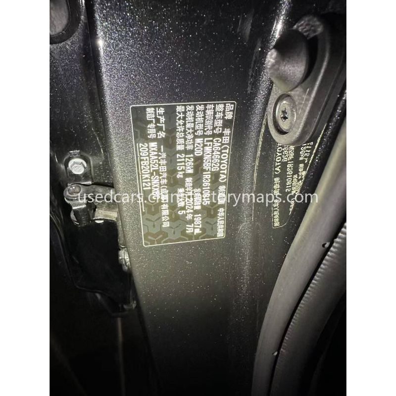 toyota camry used 2018