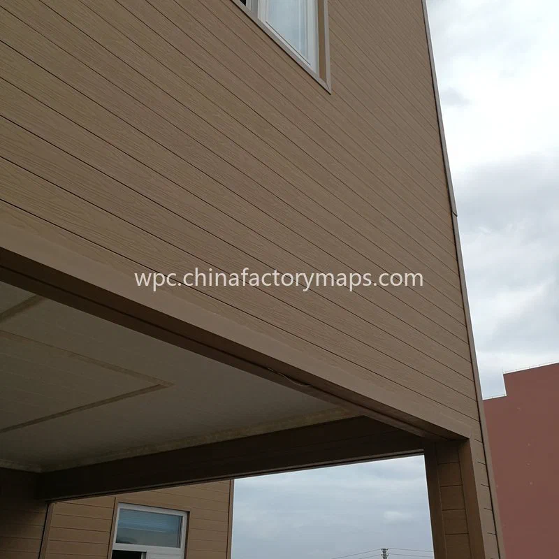A Composite Railing Cap Explained for Deck Builders and Buyers