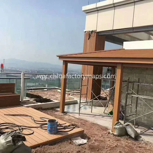 Best Composite Decking Options for Poolside Durability