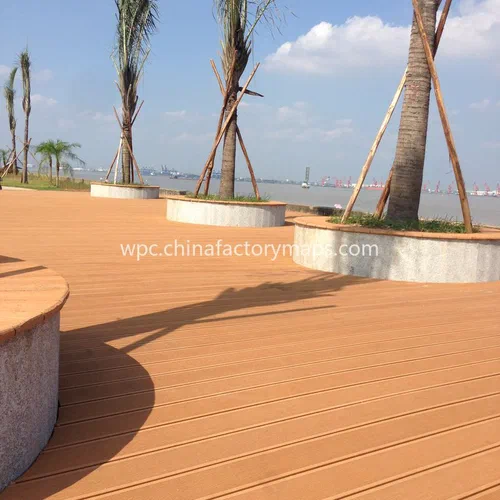 Coastal Resorts için Çerçeveli Kompozit Decking Kitleri