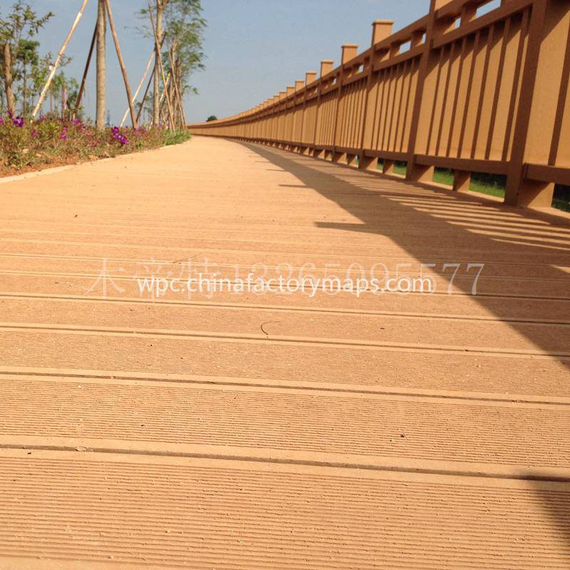 wpc fence lt 2